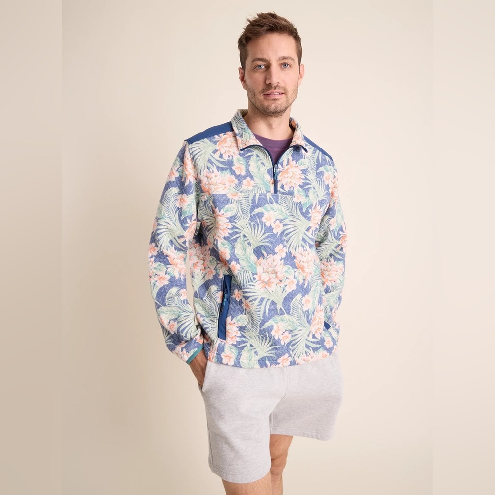 Chubbies Men’s Quilted Quarter Zip in Faded Blue Floral Medium NWT